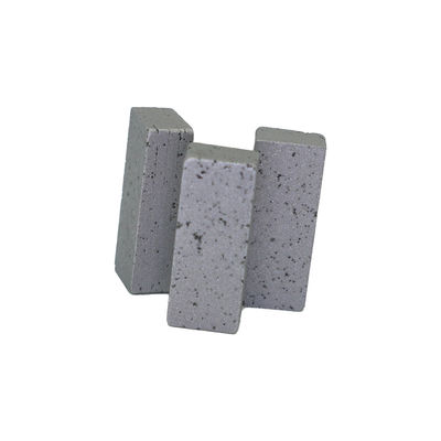 Segmento di seghe per segno di polvere metallica di diamanti da 20*4,8/5,4*8 mm per il taglio di pietre di granito dure medie