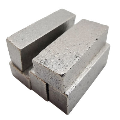 Segmento di taglio di diamanti per granito duro medio dimensione punta 20*4,8/5,4*8mm A.A.-B. B-Grade