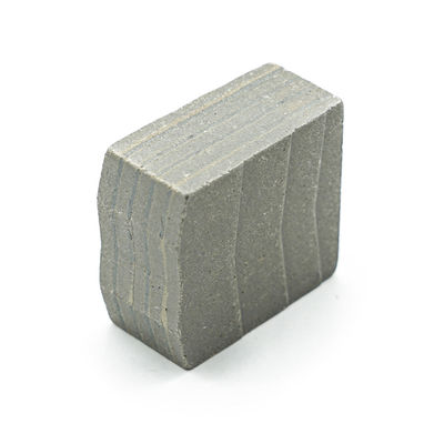24*13.6/14.4*20.5 mm Segmento di taglio del diamante per la nitidezza superiore del granito