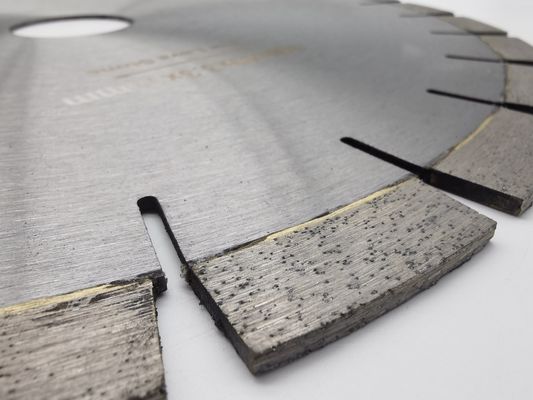 Buona resistenza all'usura 350 mm U Lama di seghe di diamanti per il taglio del granito Tipo di processo di stampa a freddo