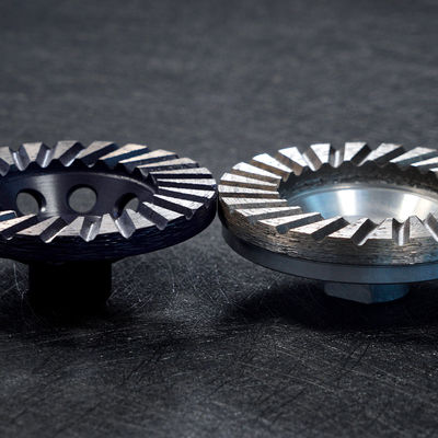 40/50 Grit 4 pollici di diamanti di macinazione di coppe ruote con agente di legame metallico